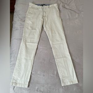 Banana republic men’s Fulton chinos 32x34 - cream/white